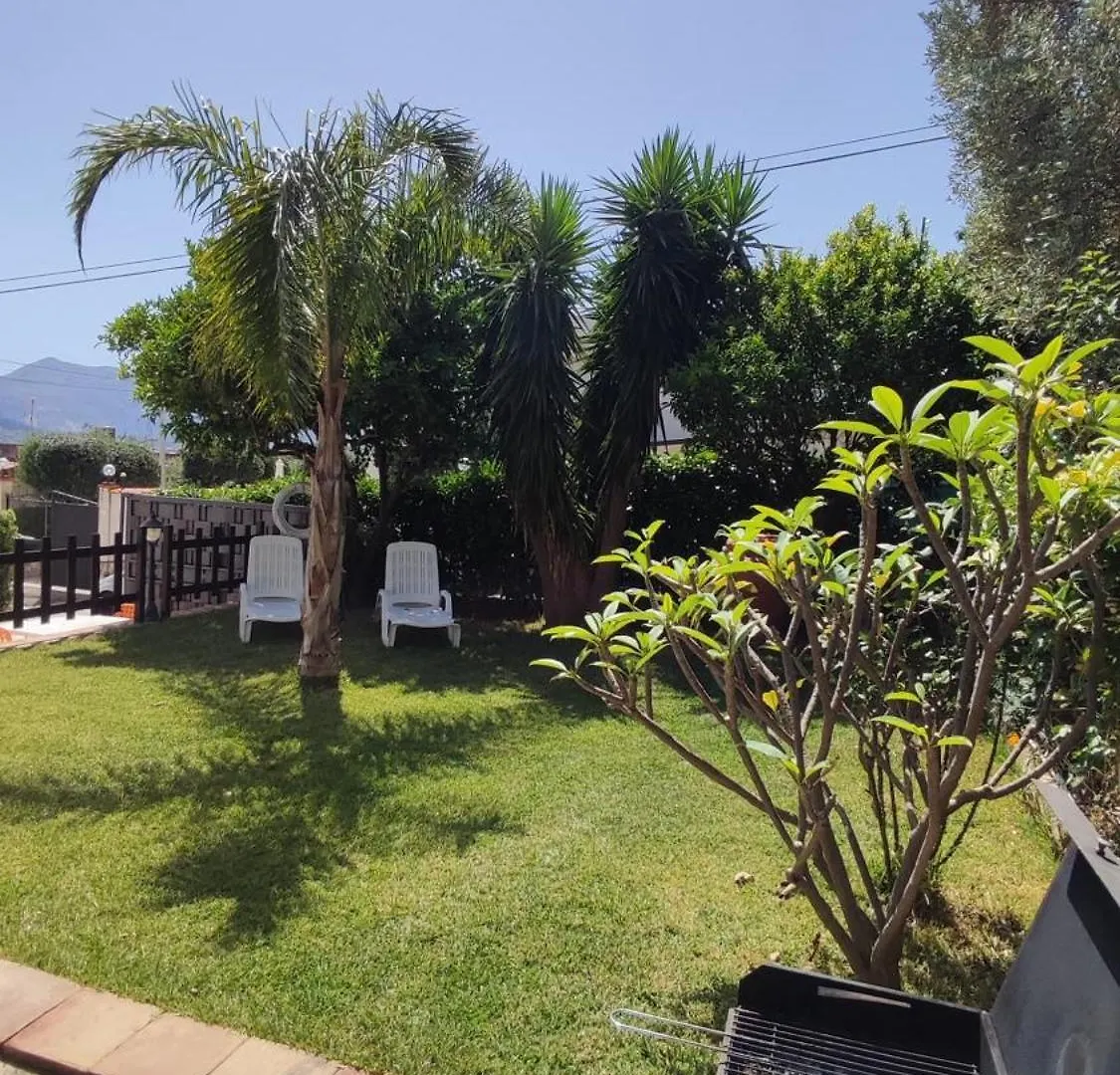Casa Ohana 0*, Carini Italy